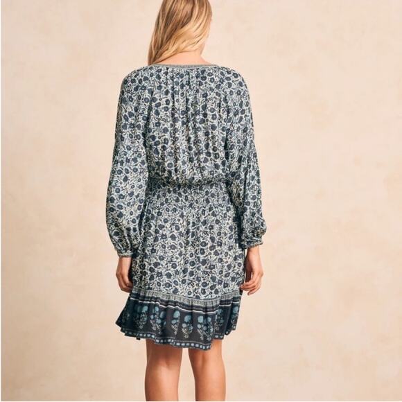 Faherty Montana Dress in Navy - Picture 2 of 7